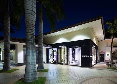 prada maui photos